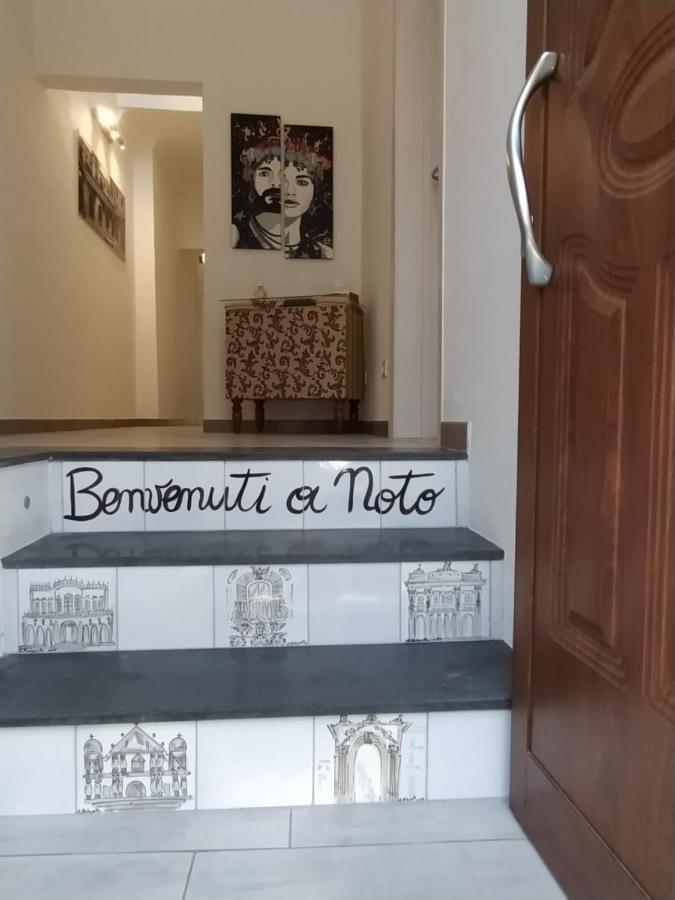 Bed and Breakfast Casa Lele Noto Exteriér fotografie